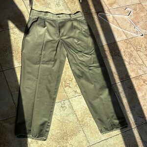 L.L. Bean Classic Khaki Chinos in Olive 34x30